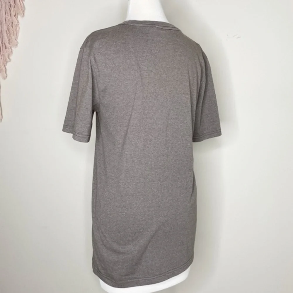 The north face men’s shirt sleeves T-shirt